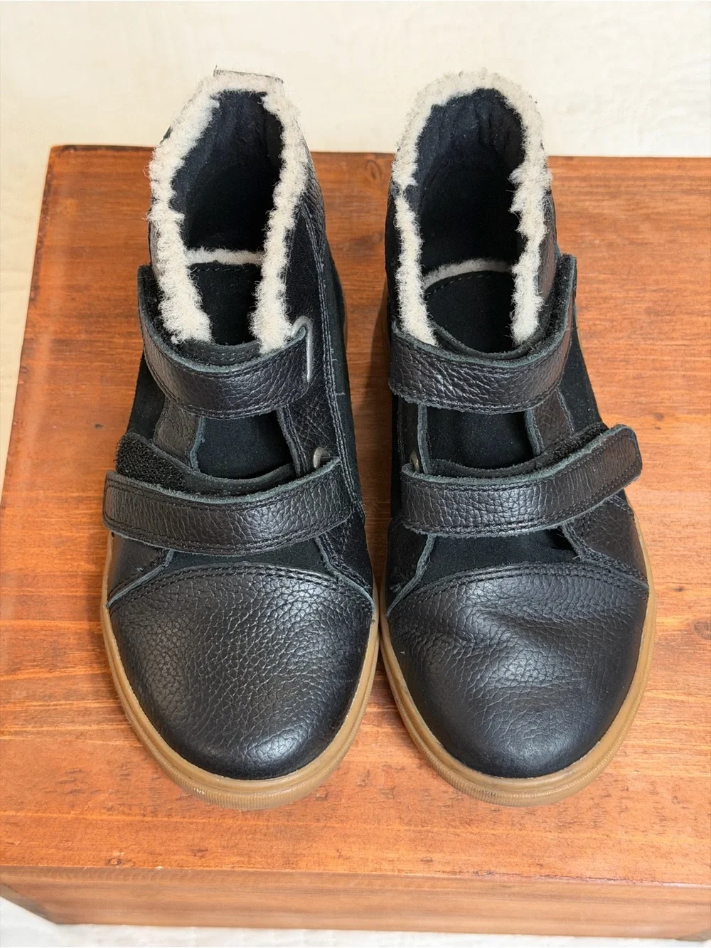 UGG Rennon II Style Boots Toddler Size 11 Black Hightop 1104989T HOOK & LOOP